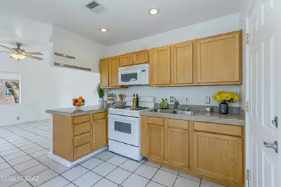 2532 N Fair Oaks Avenue, Tucson, AZ 85712 - Photo 13