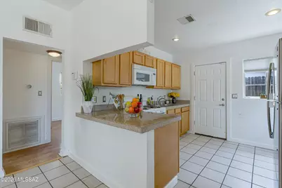 2532 N Fair Oaks Avenue, Tucson, AZ 85712 - Photo 9