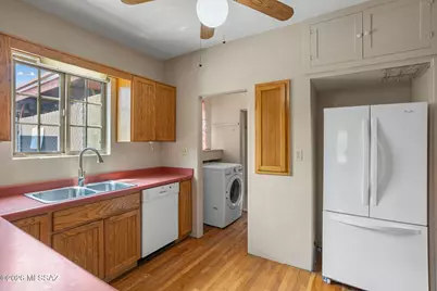 1533 E Spring Street, Tucson, AZ 85719 - Photo 9