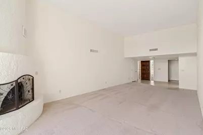 9816 N Calle Loma Linda, Oro Valley, AZ 85737 - Photo 7