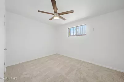 218 E Elvado Road, Tucson, AZ 85756 - Photo 11