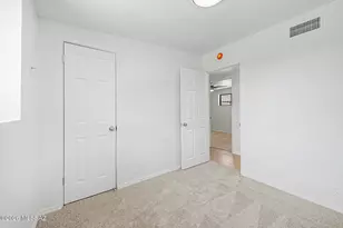 218 E Elvado Rd, Tucson, AZ 85756 - Photo 19