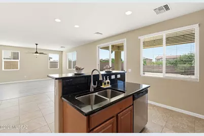 10448 S Cutting Horse Drive, Vail, AZ 85641 - Photo 17