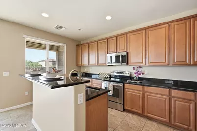 10448 S Cutting Horse Drive, Vail, AZ 85641 - Photo 13