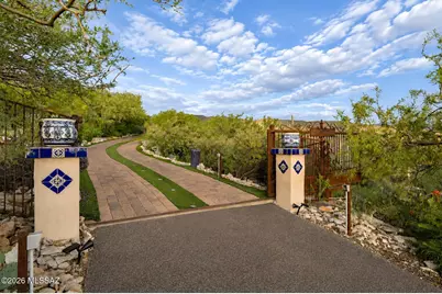 12536 E Mira Vista Canyon Place, Tucson, AZ 85749 - Photo 9