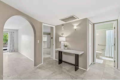 8430 N Breezewood Place, Tucson, AZ 85704 - Photo 9