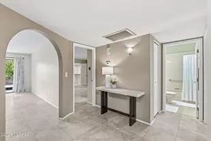 8430 N Breezewood Pl, Tucson, AZ 85704 - Photo 9