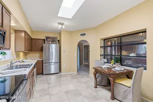 8430 N Breezewood Pl, Tucson, AZ 85704 - Photo 15