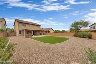 9670 N Deimos Dr, Tucson, AZ 85743 - Photo 31