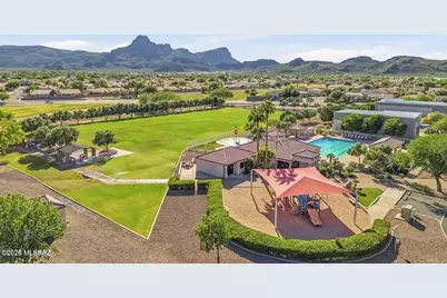 9670 N Deimos Drive, Tucson, AZ 85743 - Photo 33