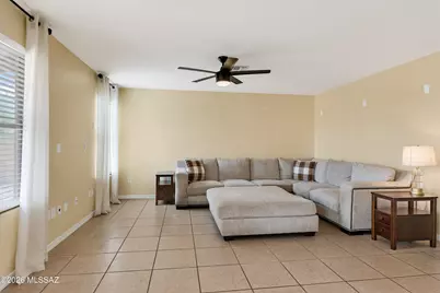 9670 N Deimos Drive, Tucson, AZ 85743 - Photo 7