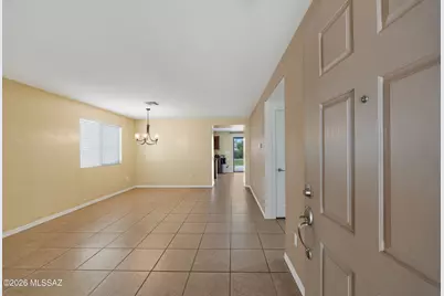 9670 N Deimos Drive, Tucson, AZ 85743 - Photo 5