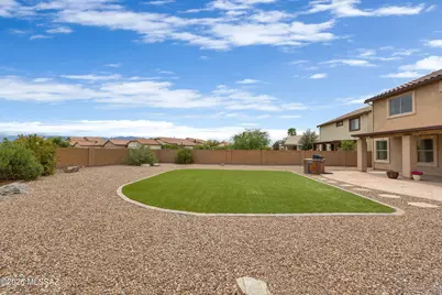 9670 N Deimos Drive, Tucson, AZ 85743 - Photo 31