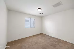 9670 N Deimos Dr, Tucson, AZ 85743 - Photo 15