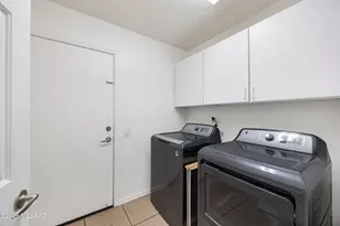 9670 N Deimos Dr, Tucson, AZ 85743 - Photo 15