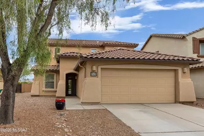 9670 N Deimos Drive, Tucson, AZ 85743 - Photo 1