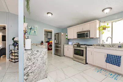 11920 W Trigger Lane, Tucson, AZ 85736 - Photo 7