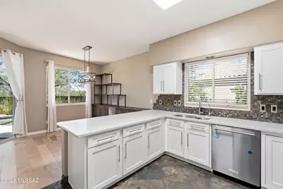 11955 N Labyrinth Drive, Oro Valley, AZ 85737 - Photo 7
