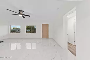 536 E Seneca St, Tucson, AZ 85705 - Photo 9