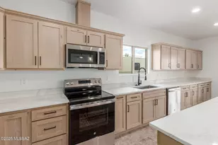 12636 N Hendricks Dr, Marana, AZ 85653 - Photo 11