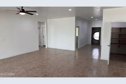 12636 N Hendricks Drive, Marana, AZ 85653 - Photo 5