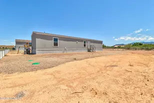 3162 W Century Dr, Benson, AZ 85602 - Photo 11