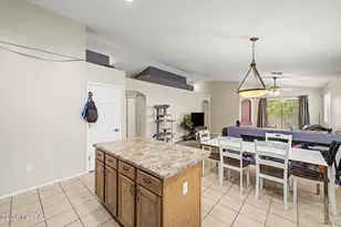 7150 S Shipmans Tale Ct, Tucson, AZ 85756 - Photo 13