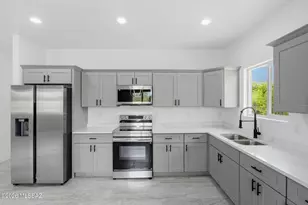 9434 S Vicki Dr, Tucson, AZ 85736 - Photo 9