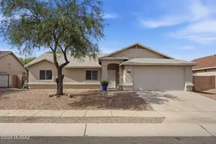 7993 E Blindweed Dr, Tucson, AZ 85710 - Photo 1