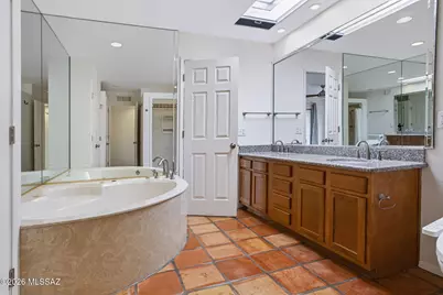 6621 N Donna Beatrix Ci Circle, Tucson, AZ 85718 - Photo 25