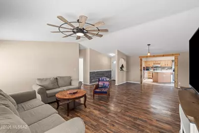 11938 W Grey Stone Loop, Tucson, AZ 85743 - Photo 13