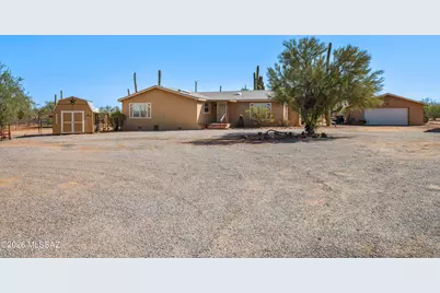11938 W Grey Stone Loop, Tucson, AZ 85743 - Photo 3