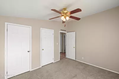 11938 W Grey Stone Loop, Tucson, AZ 85743 - Photo 21