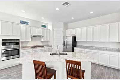 7797 S Indian Wheat Way, Tucson, AZ 85747 - Photo 11
