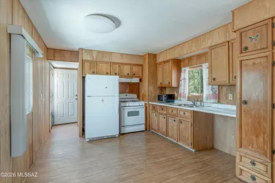 540 W Limberlost Drive #E28, Tucson, AZ 85705 - Photo 9