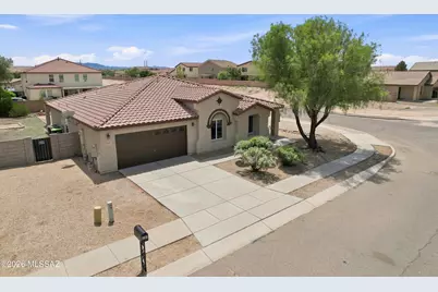 8181 W Solitary Eagle Court, Tucson, AZ 85757 - Photo 3
