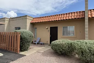 964 S Pantano Rd, Tucson, AZ 85710 - Photo 1