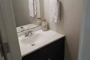 881 E Peppergrass Ln, Tucson, AZ 85719 - Photo 5