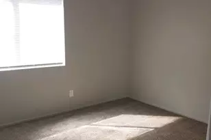 881 E Peppergrass Ln, Tucson, AZ 85719 - Photo 9