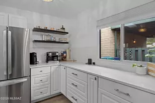 109 E Mountain Morning Dr, Tucson, AZ 85704 - Photo 11