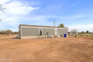 318 E Camino De Tundra, Huachuca City, AZ 85616 - Photo 7