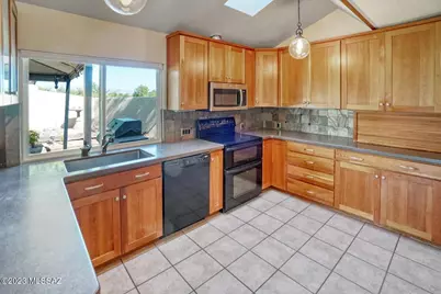 3322 N Riverbend Circle W, Tucson, AZ 85750 - Photo 5