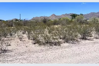 12000 W Desert Oasis Trail, Tucson, AZ 85743 - Photo 1