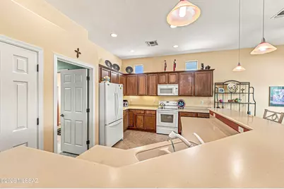 1078 W Bosch Drive, Green Valley, AZ 85614 - Photo 11