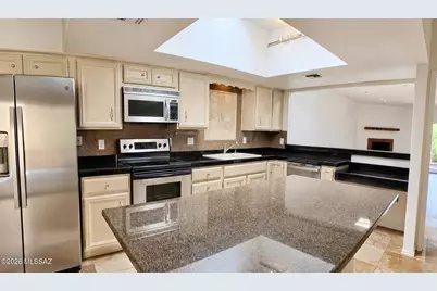 6887 E Via Vigna, Tucson, AZ 85750 - Photo 11