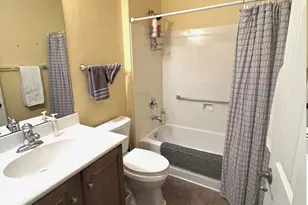 251 W Calle Moncayo, Sahuarita, AZ 85629 - Photo 17