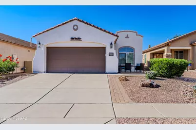 251 W Calle Moncayo, Sahuarita, AZ 85629 - Photo 1
