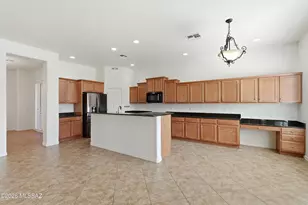 8556 N Crosswater Loop, Tucson, AZ 85743 - Photo 19