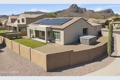 8556 N Crosswater Loop, Tucson, AZ 85743 - Photo 7