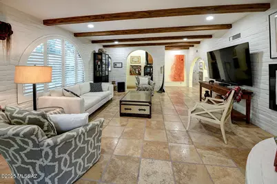 6513 N Green Briar Drive, Tucson, AZ 85718 - Photo 3